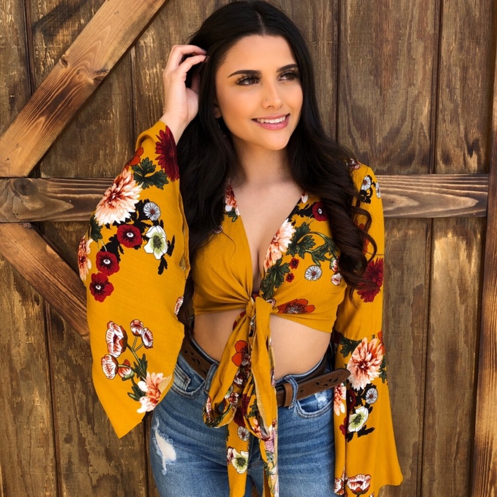 Illa Illa Mustard Yellow Floral Front Tie Bell Sleeve Crop Top Size Large